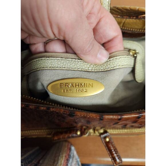 Brahmin (Jabou) Pecan Tricolor Collection shoulder bag. Excellent used condition - Picture 12 of 15